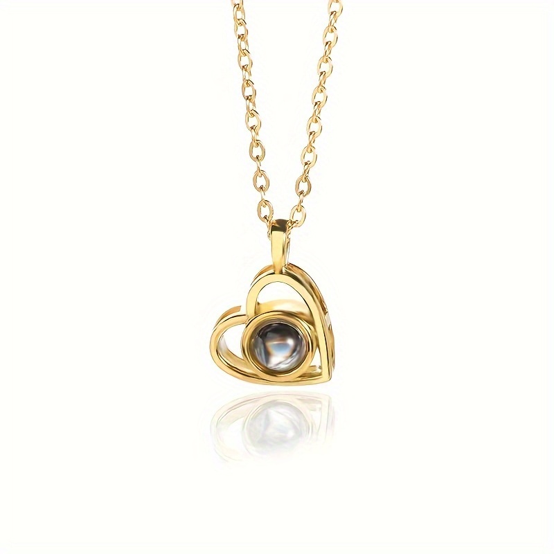 Women's Personalized Heart-Shaped Photo Projection Necklace